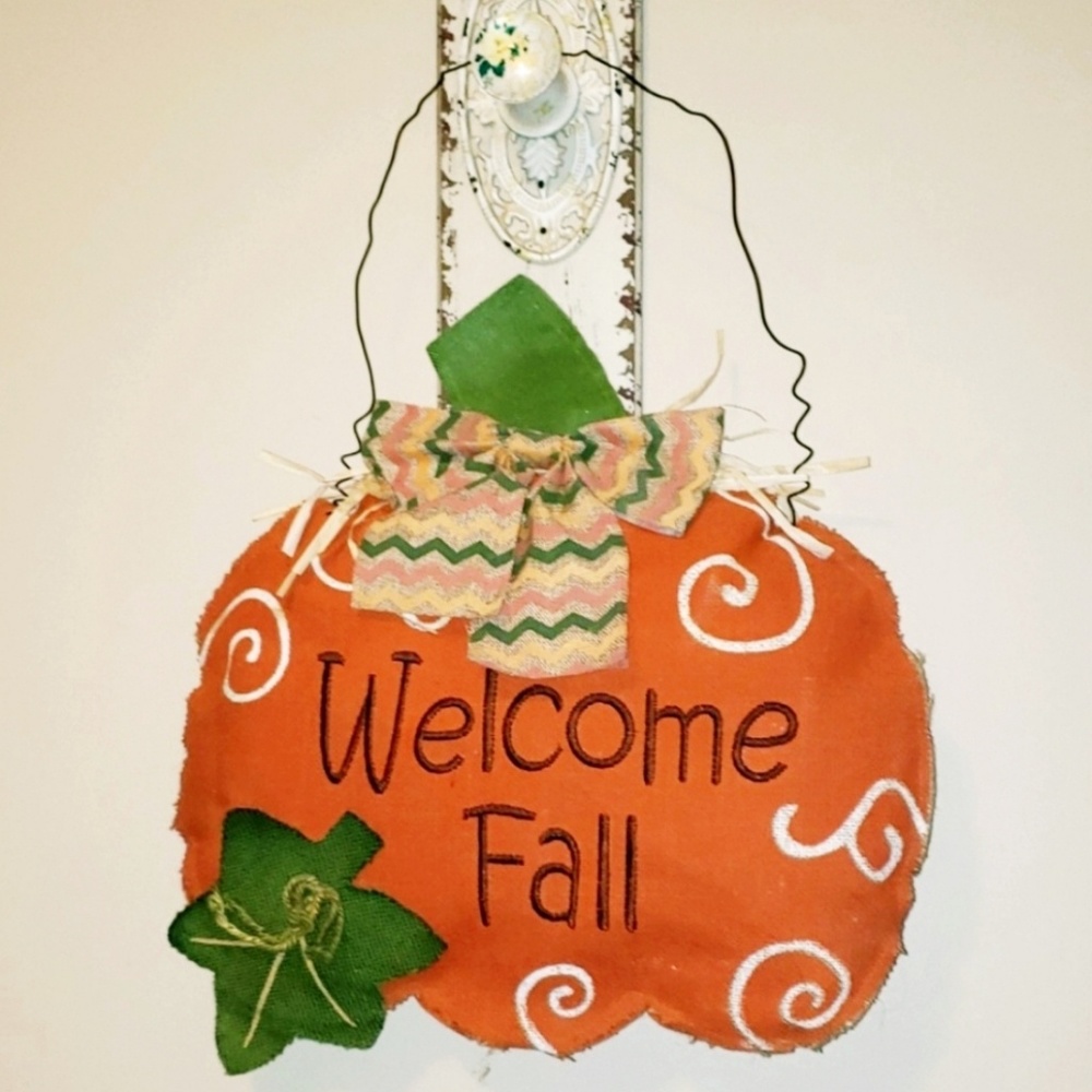 FALL DECOR | Burlap Pumpkin Hanging Door Sign